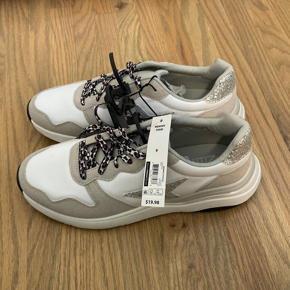 No Boundaries sneakers size 9